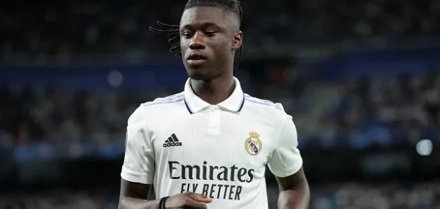 مانشستر يونايتد يراقب مستقبل إدواردو كامافينغا مع ريال مدريد