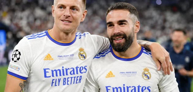 توني كروس يودع كارفاخال برسالة مؤثرة لجماهير ريال مدريد